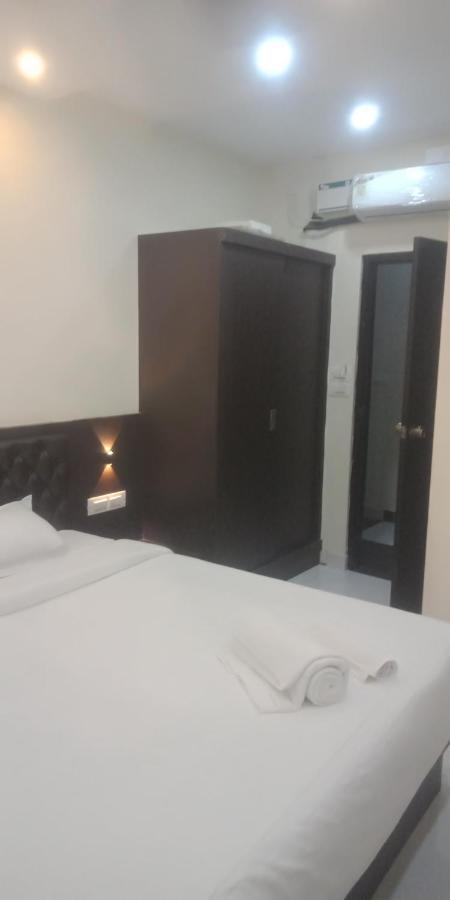 Hôtel M G Residency à Chikmagalūr Extérieur photo