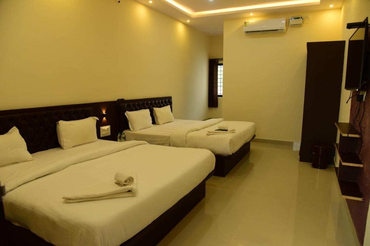 Hôtel M G Residency à Chikmagalūr Extérieur photo