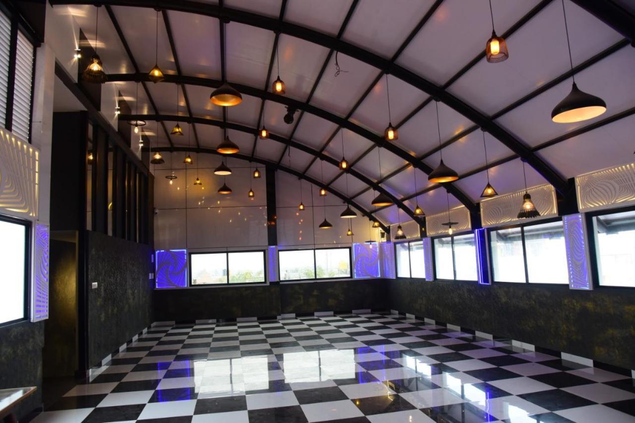 Hôtel M G Residency à Chikmagalūr Extérieur photo