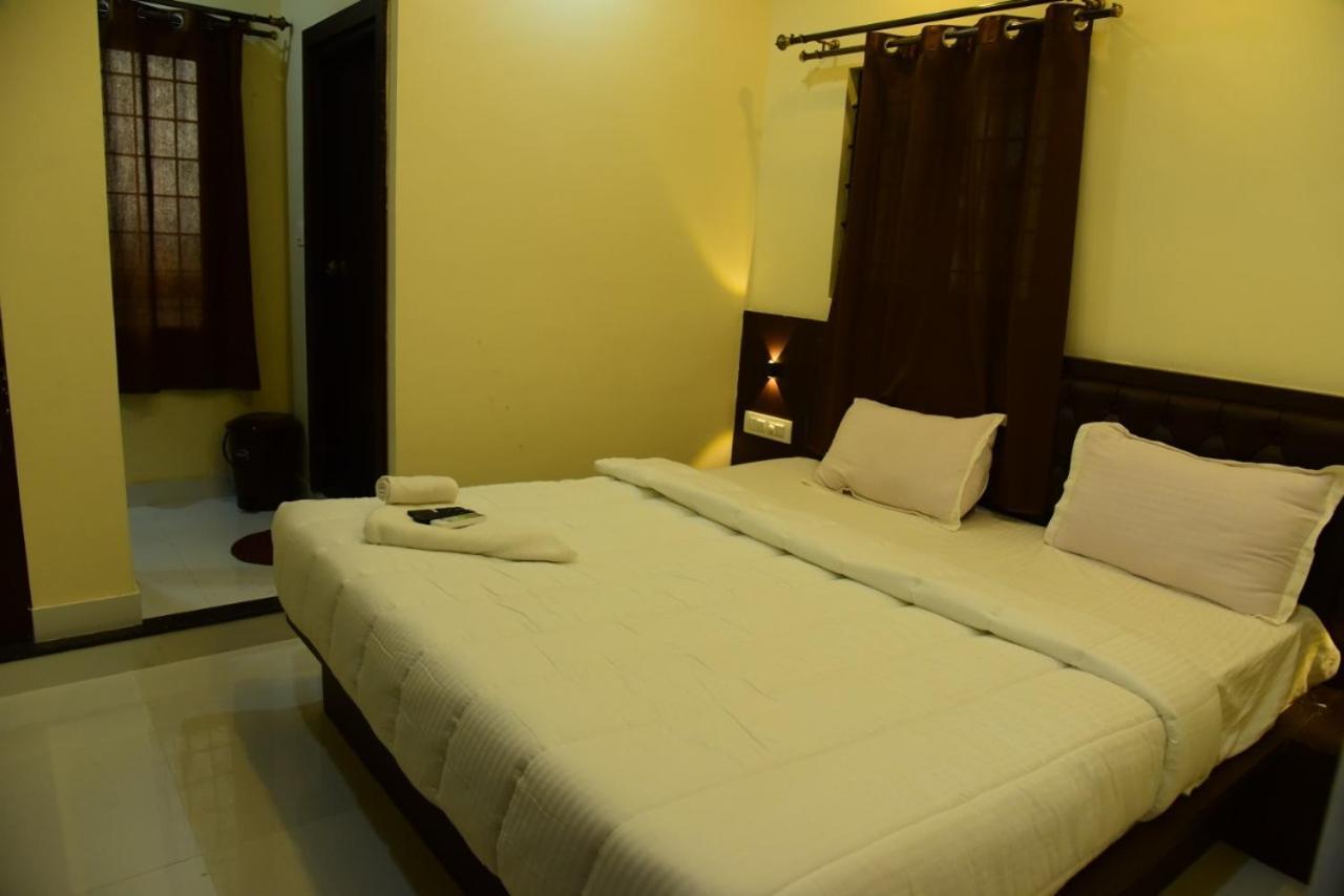 Hôtel M G Residency à Chikmagalūr Extérieur photo