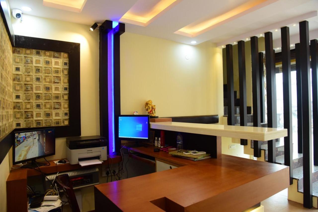 Hôtel M G Residency à Chikmagalūr Extérieur photo