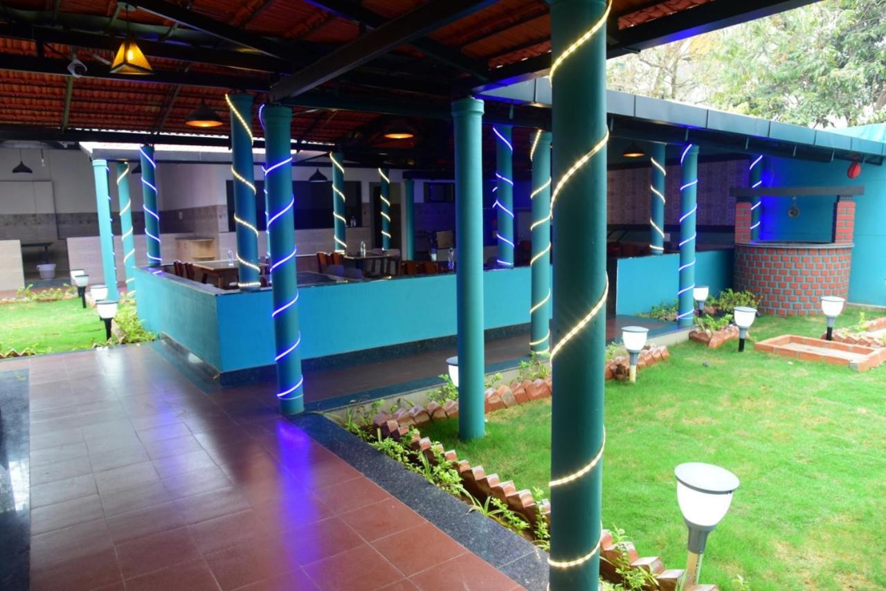 Hôtel M G Residency à Chikmagalūr Extérieur photo